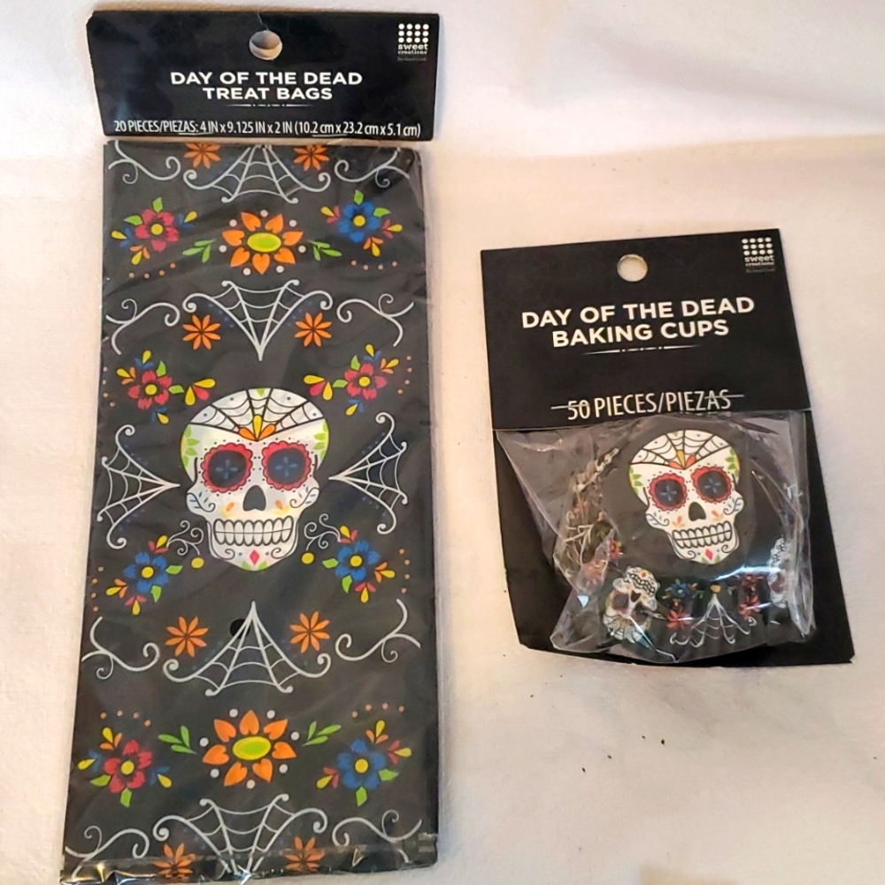 Dia de los Muertos (Day of the Dead) | Cupcake Baking Liners and Treat Bags